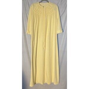 Vintage JC Penney Women's Robe Sz. S Yellow Terry Smocked 1/2 Zip